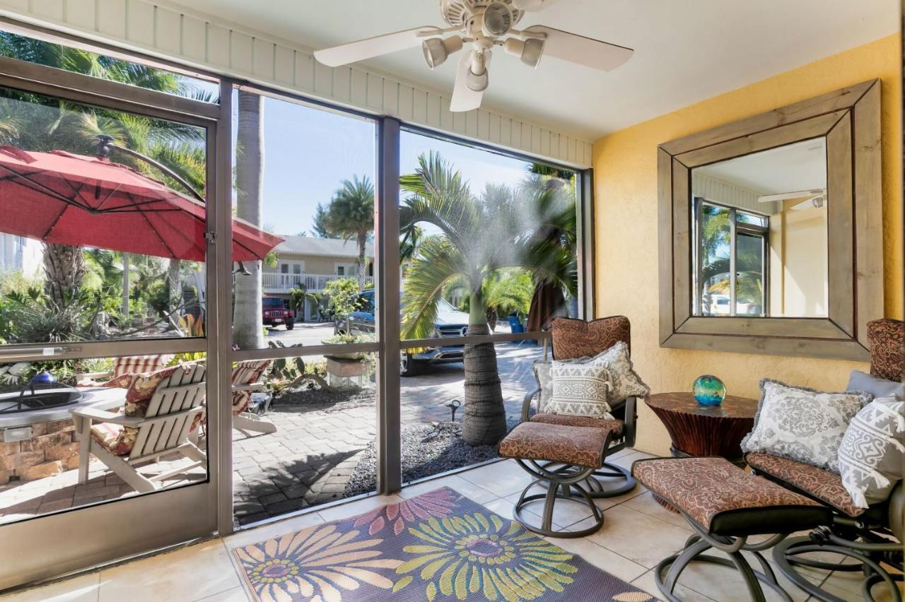 #1 Island Hideaway Villa Fort Myers Beach Exterior photo